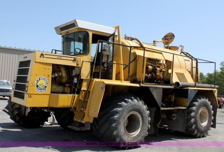 image for item B9788 1984 Big A 4500 sludge applicator