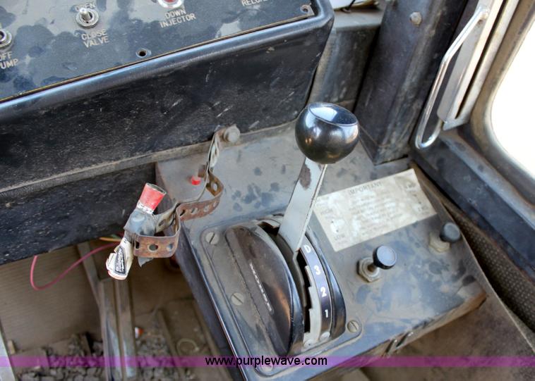 image for item B9788 1984 Big A 4500 sludge applicator