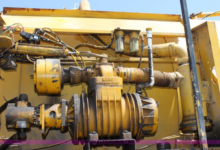 image for item B9788 1984 Big A 4500 sludge applicator