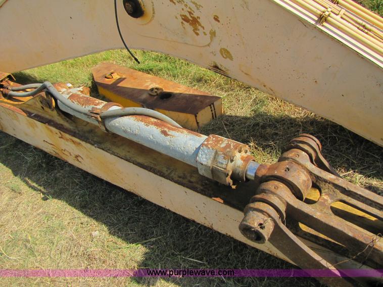 image for item C9524 Komatsu PC220LC 59'9" long reach boom and stick