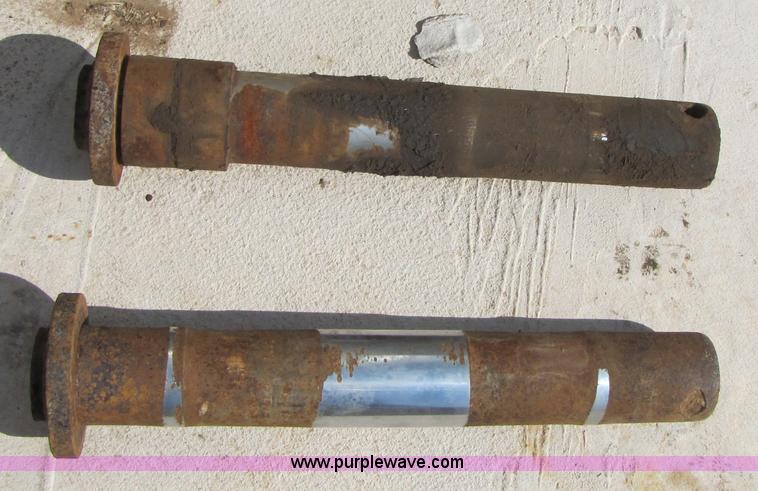 image for item C9524 Komatsu PC220LC 59'9" long reach boom and stick