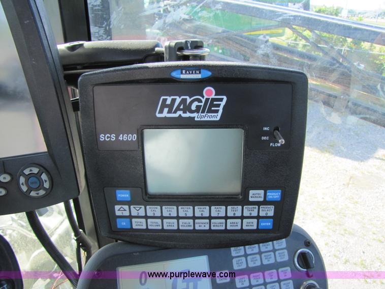 image for item 1341 2008 Apache AS710 self propelled sprayer