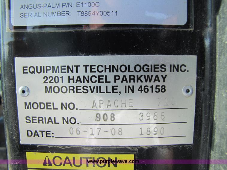 image for item 1341 2008 Apache AS710 self propelled sprayer