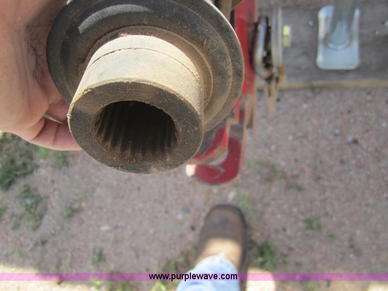 image for item 3084 New Holland BR7090 baler