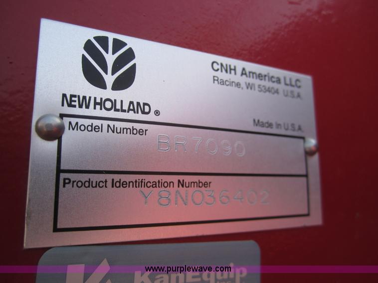 image for item 3084 New Holland BR7090 baler