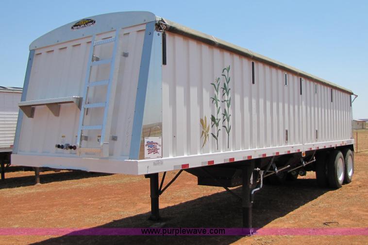 image for item 3441 2011 Travelong 34' dual hopper grain trailer
