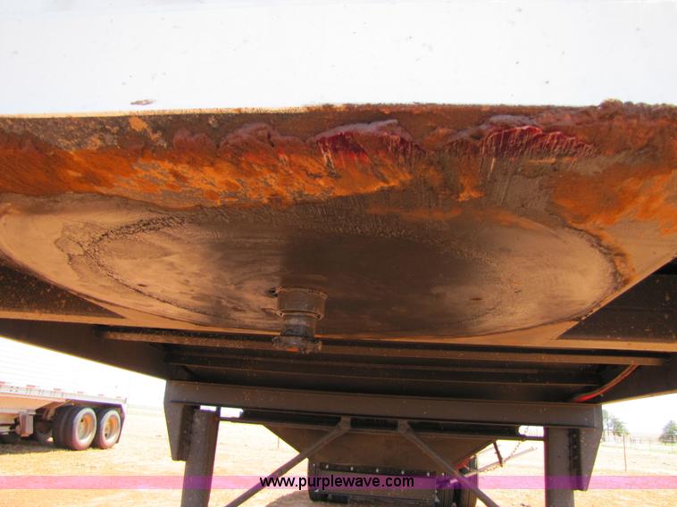 image for item 3441 2011 Travelong 34' dual hopper grain trailer