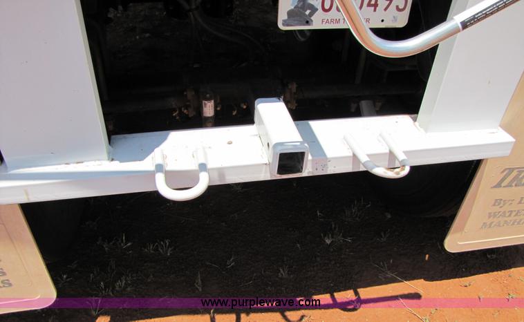 image for item 3441 2011 Travelong 34' dual hopper grain trailer