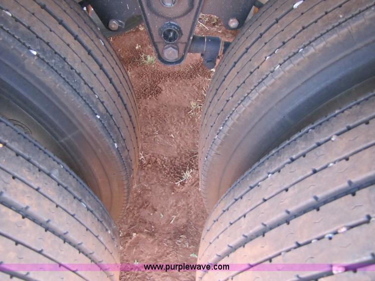 image for item 3441 2011 Travelong 34' dual hopper grain trailer