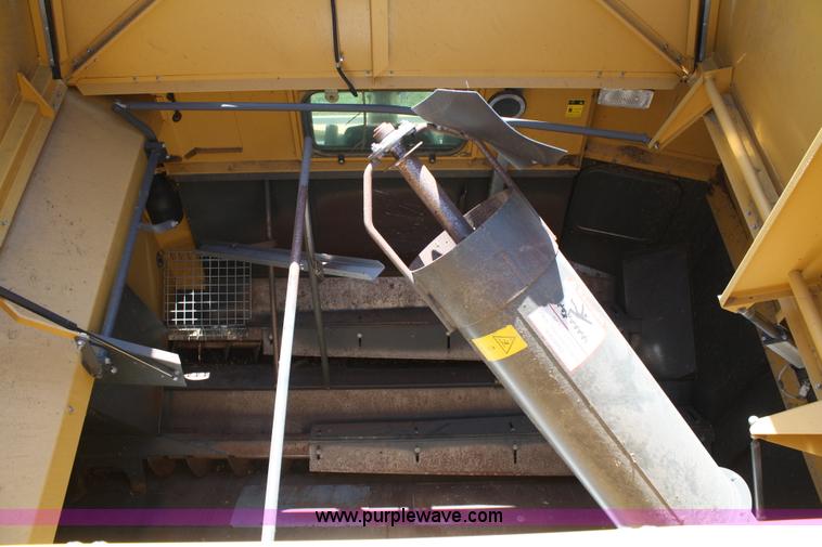 image for item A2167 2006 Lexion 560R RWA combine