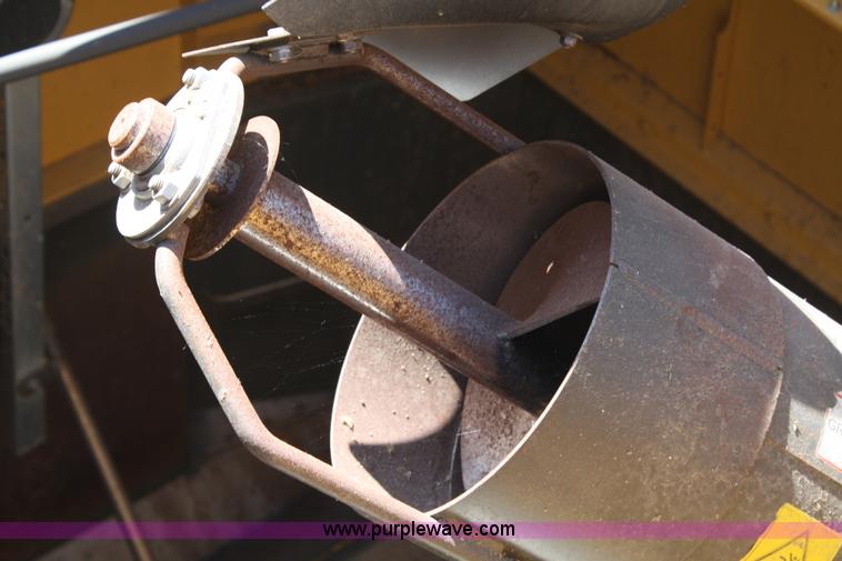 image for item A2167 2006 Lexion 560R RWA combine