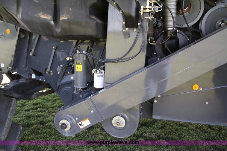 image for item A2167 2006 Lexion 560R RWA combine