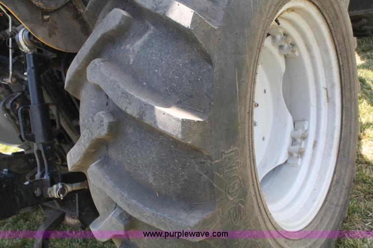 image for item A2175 2009 Challenger MT455B MFWD tractor