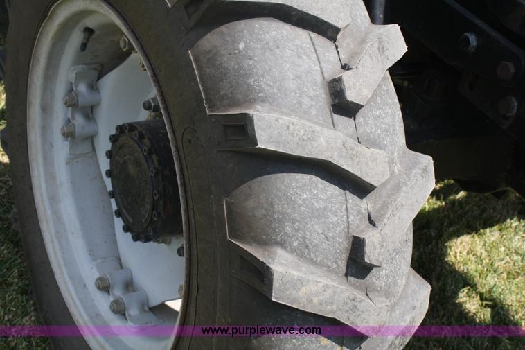 image for item A2175 2009 Challenger MT455B MFWD tractor