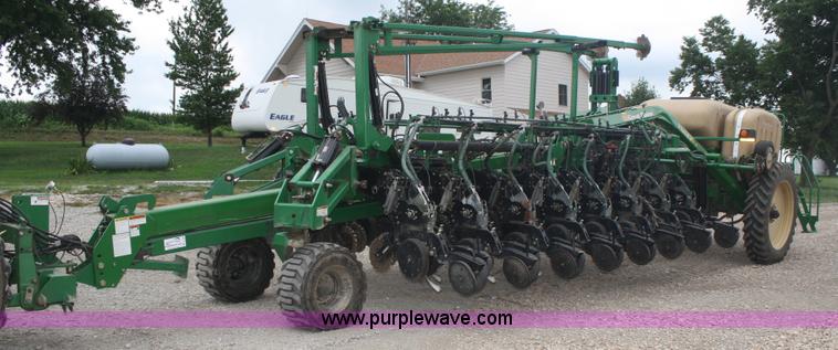 image for item A2190 Great Plains Yield Pro 1625 planter