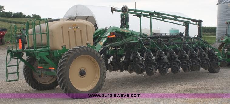 image for item A2190 Great Plains Yield Pro 1625 planter