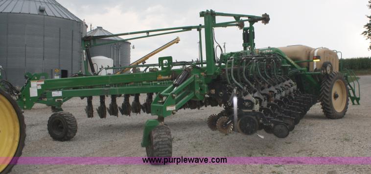 image for item A2190 Great Plains Yield Pro 1625 planter