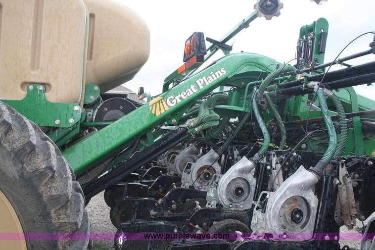 image for item A2190 Great Plains Yield Pro 1625 planter