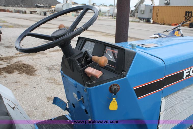 image for item A2214 1991 Ford 1720 MFWD tractor