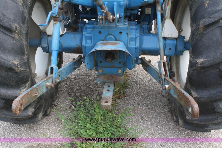 image for item A2214 1991 Ford 1720 MFWD tractor