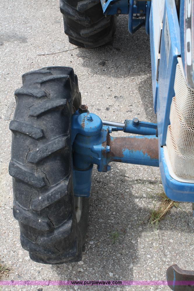 image for item A2214 1991 Ford 1720 MFWD tractor