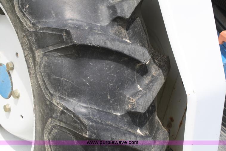 image for item A2214 1991 Ford 1720 MFWD tractor