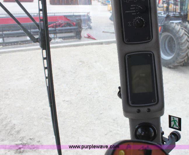 image for item A3595 2005 Challenger 670 corn/soybean combine