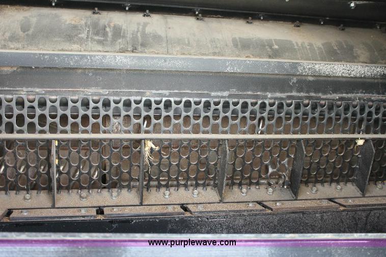 image for item A3595 2005 Challenger 670 corn/soybean combine