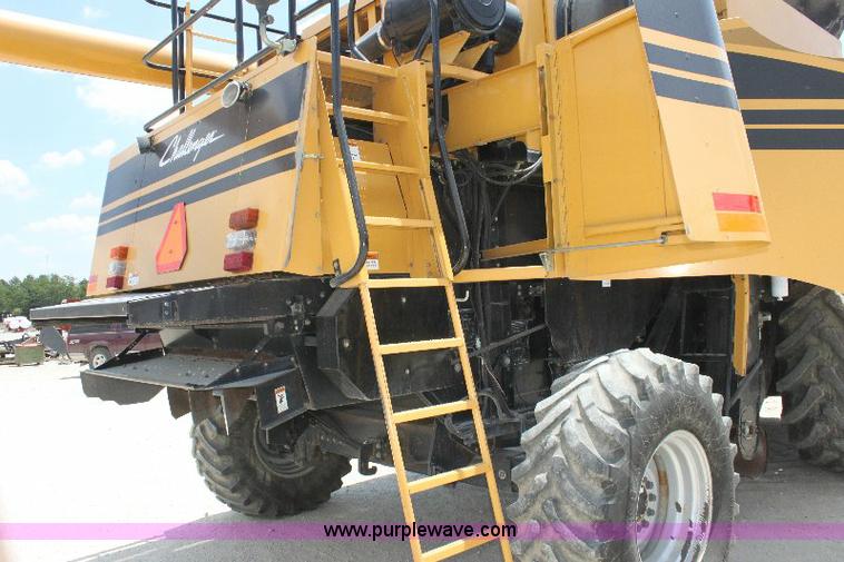 image for item A3595 2005 Challenger 670 corn/soybean combine