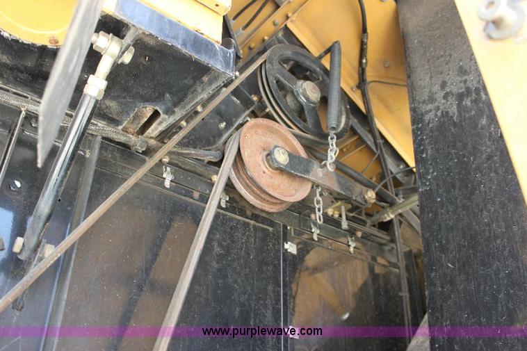 image for item A3595 2005 Challenger 670 corn/soybean combine