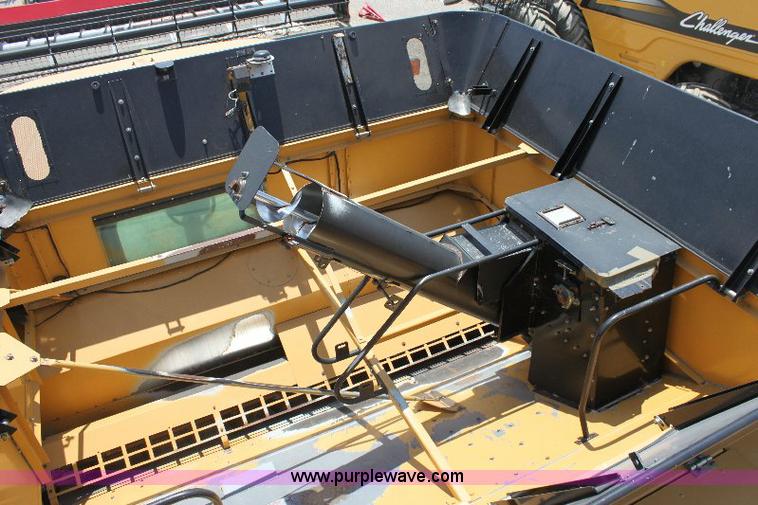 image for item A3595 2005 Challenger 670 corn/soybean combine