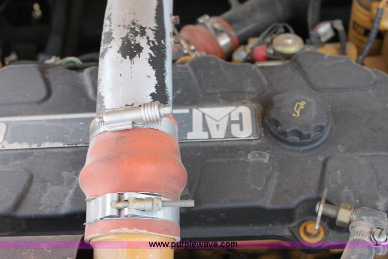 image for item A3595 2005 Challenger 670 corn/soybean combine