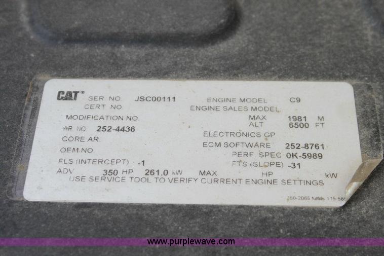 image for item A3595 2005 Challenger 670 corn/soybean combine