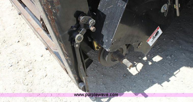 image for item A3595 2005 Challenger 670 corn/soybean combine