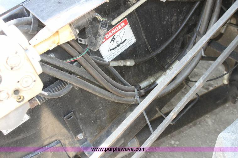 image for item A3595 2005 Challenger 670 corn/soybean combine