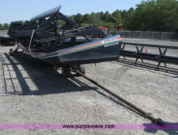 image for item A3599 2005 Mac Don 974 36' flex draper head