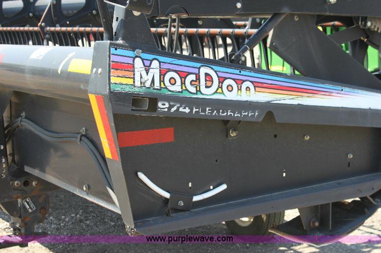 image for item A3599 2005 Mac Don 974 36' flex draper head