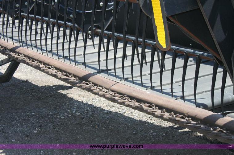 image for item A3599 2005 Mac Don 974 36' flex draper head