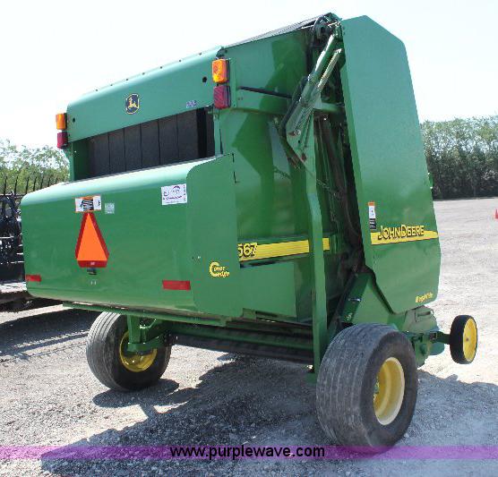 image for item A3600 John Deere 567 mega wide round baler
