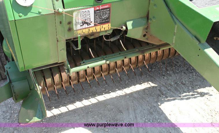 image for item A3600 John Deere 567 mega wide round baler