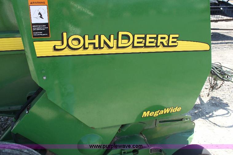 image for item A3600 John Deere 567 mega wide round baler