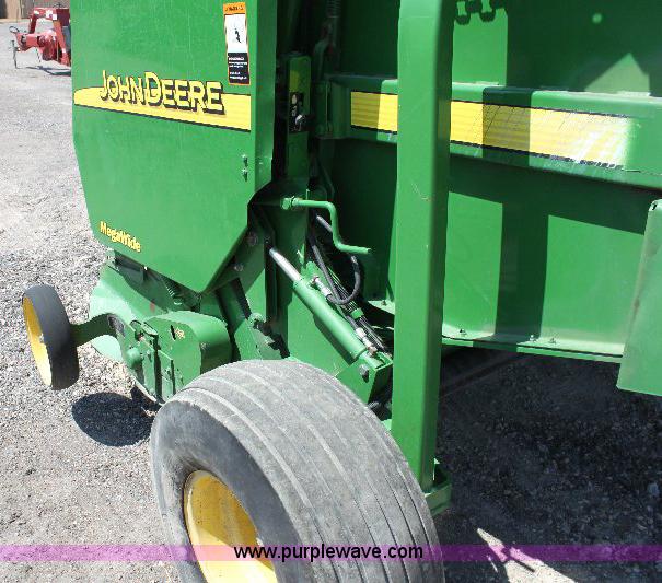 image for item A3600 John Deere 567 mega wide round baler