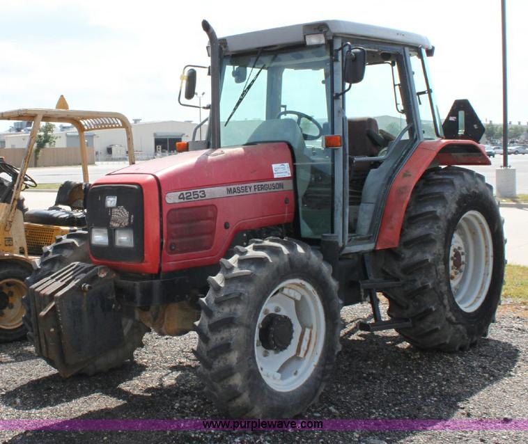 image for item A3606 1998 Massey-Ferguson 4253 tractor