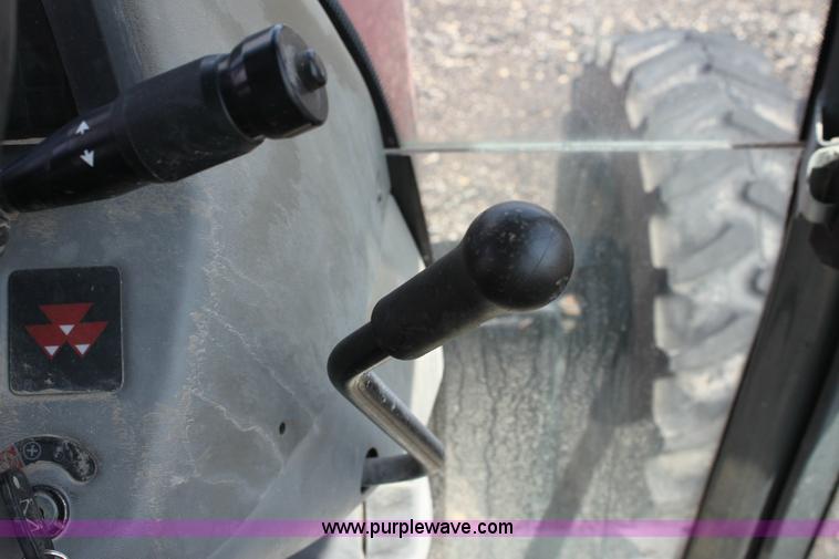 image for item A3606 1998 Massey-Ferguson 4253 tractor