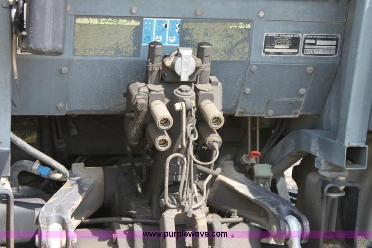 image for item A3606 1998 Massey-Ferguson 4253 tractor