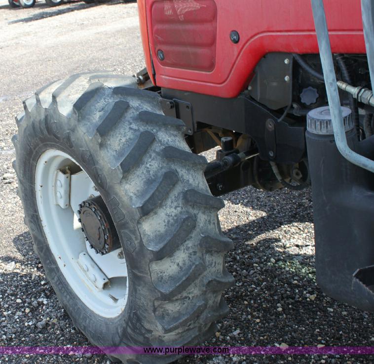 image for item A3606 1998 Massey-Ferguson 4253 tractor