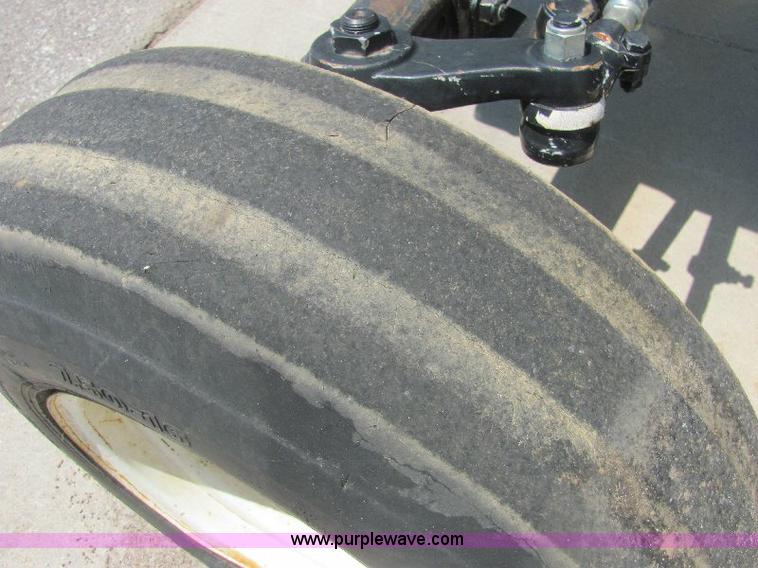 image for item A3657 New Holland TS110 tractor