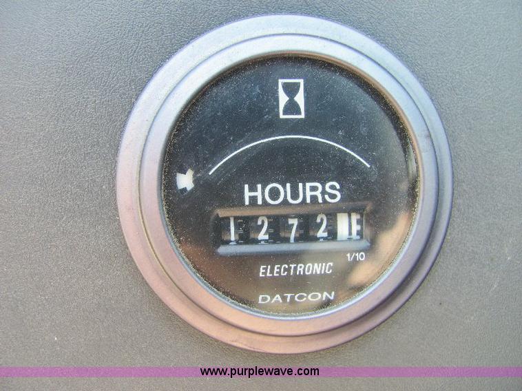 image for item A3659 New Holland TS110 tractor