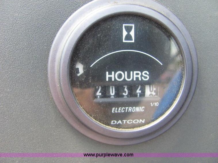 image for item A3662 New Holland TS110 tractor