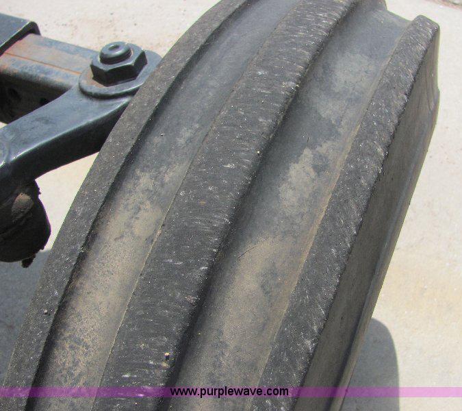 image for item A3662 New Holland TS110 tractor